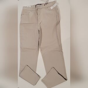 Gloria Vanderbilt Stonewood Jeans